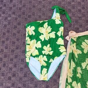 BOUTIQUE‎ SWIM SUIT WITH COVER UP